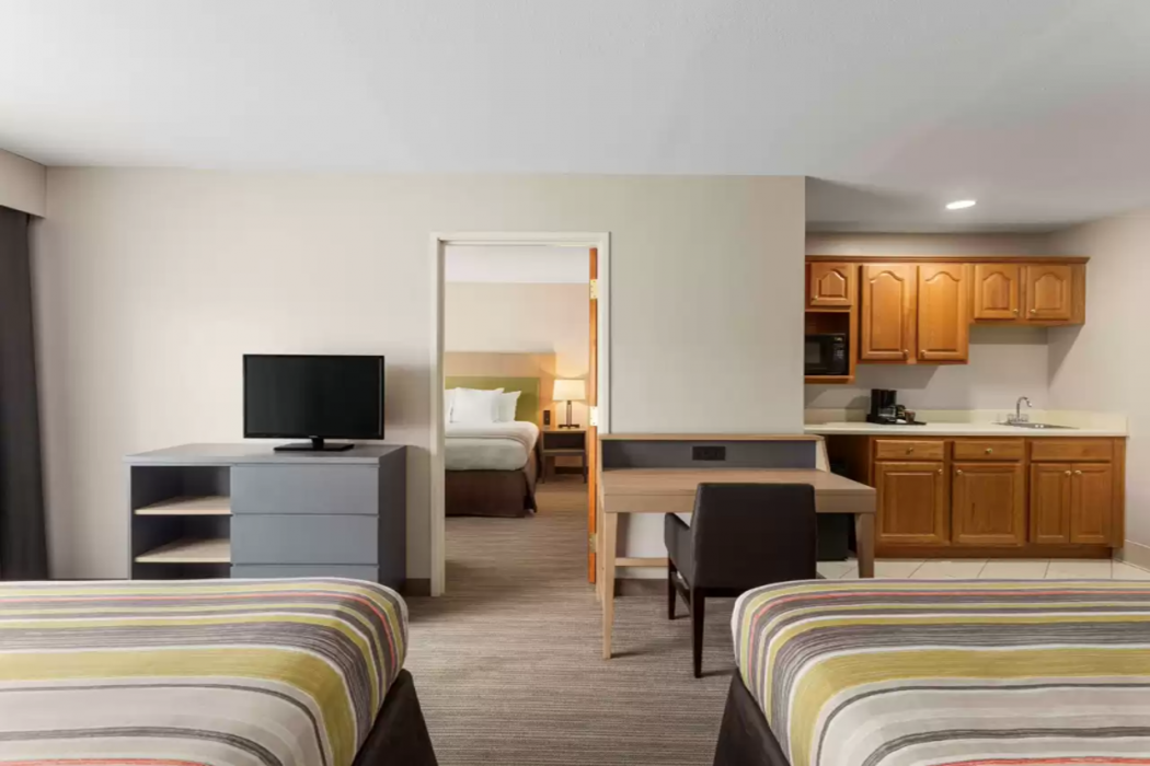 Country Inn & Suites by Radisson, Jackson-Airport, MS 5/16