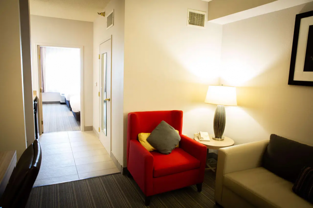 Country Inn & Suites by Radisson, Burlington (Elon), NC 4/19