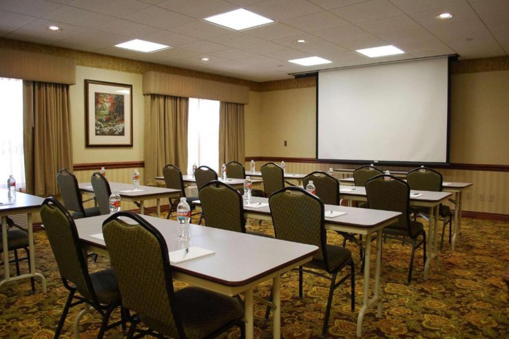 Country Inn & Suites by Radisson, Bentonville South - Rogers, AR 17/33