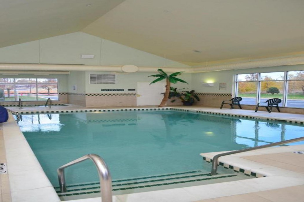 Country Inn & Suites by Radisson, Bentonville South - Rogers, AR 21/33