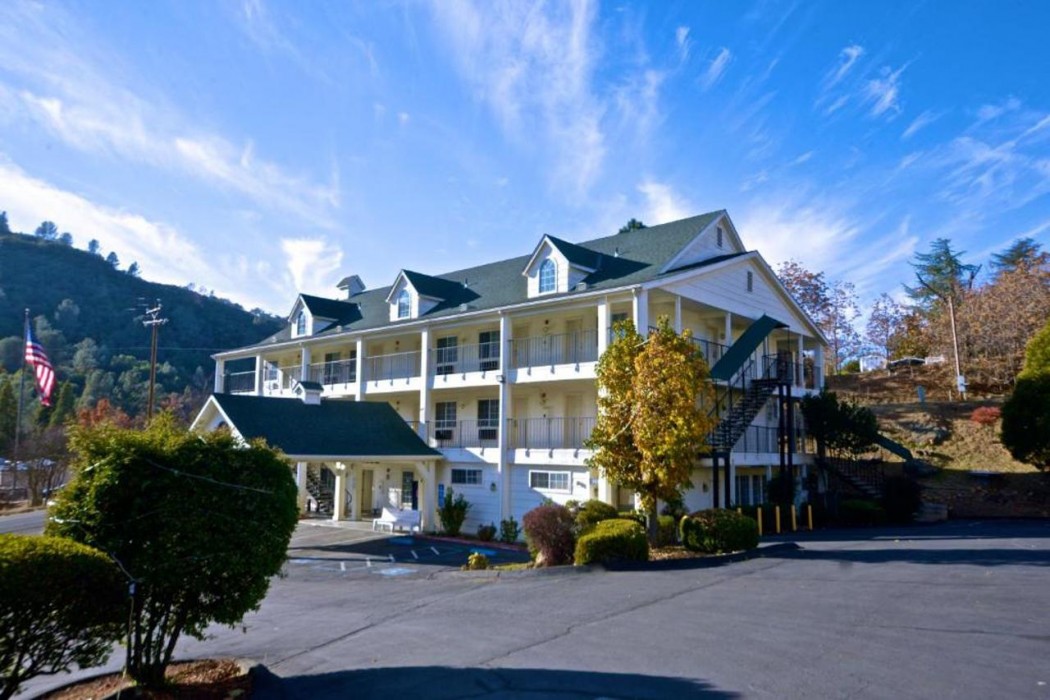 Quality Inn Yosemite Valley Gateway 1/39