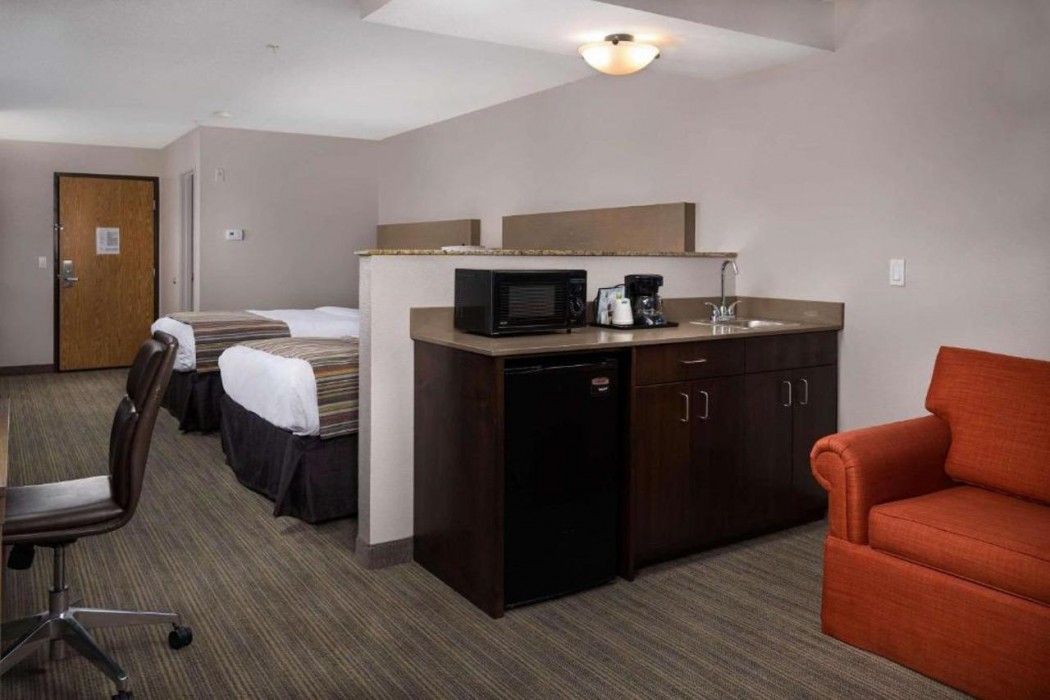 Country Inn & Suites by Radisson, Portland International Airport, OR 6/31