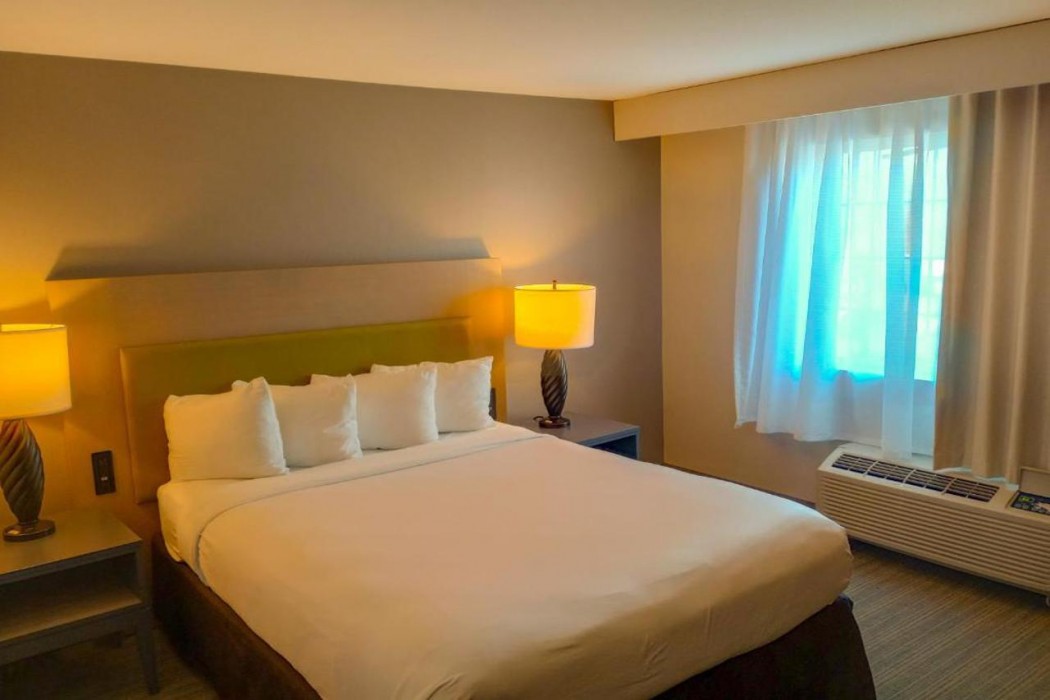Country Inn & Suites by Radisson, Portland International Airport, OR 9/31