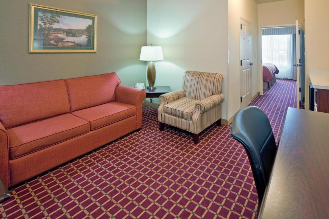 Country Inn & Suites by Radisson, Columbia, SC 13/28