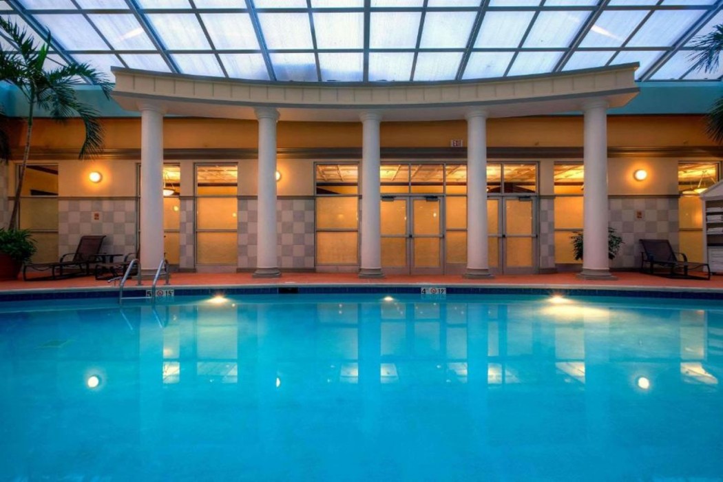 Radisson Hotel Cincinnati Riverfront 15/60