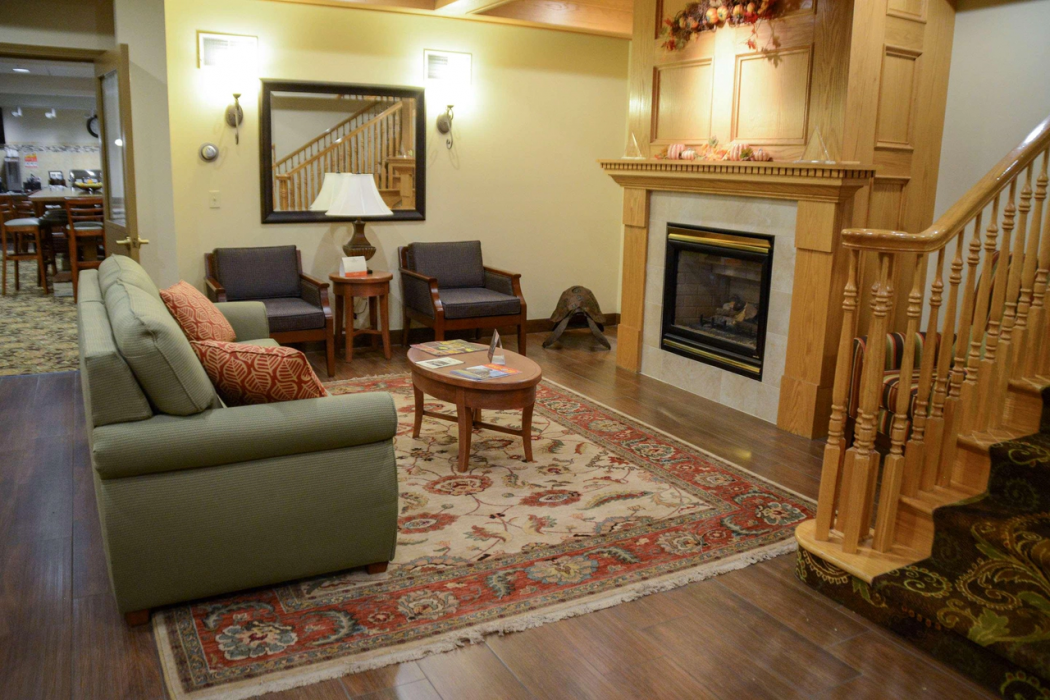 Country Inn & Suites by Radisson, Dundee, MI 3/20