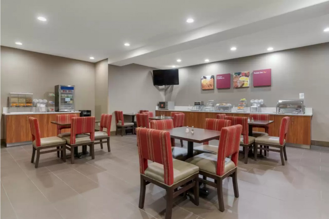 Comfort Suites Marysville Yuba City 30/35