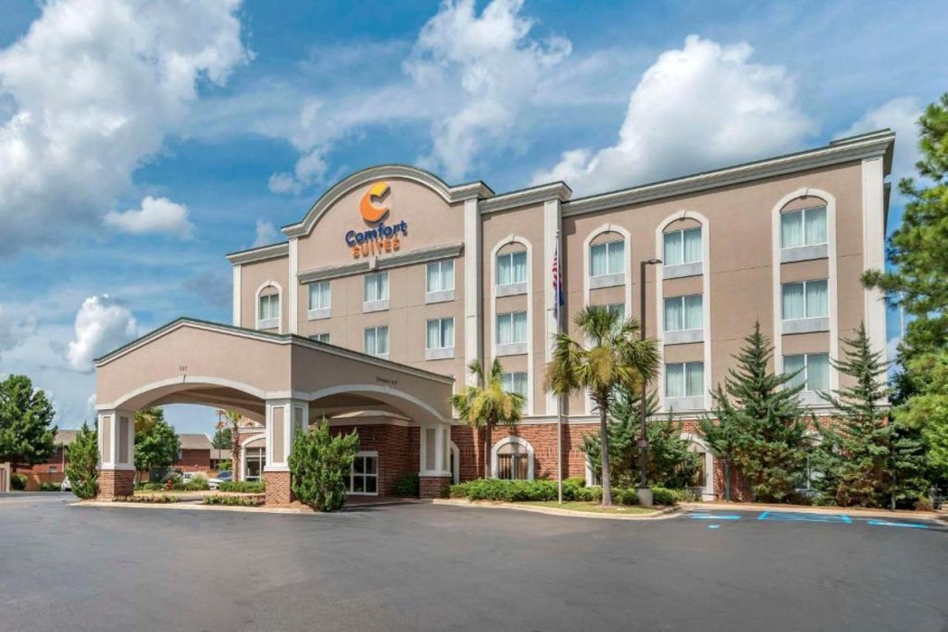Comfort Suites Flowood - Jackson Airport 1/34