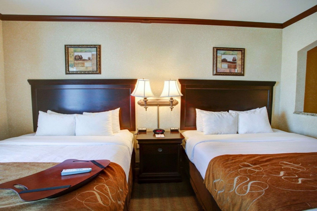 Comfort Suites University Drive, College Station, TX 14/41