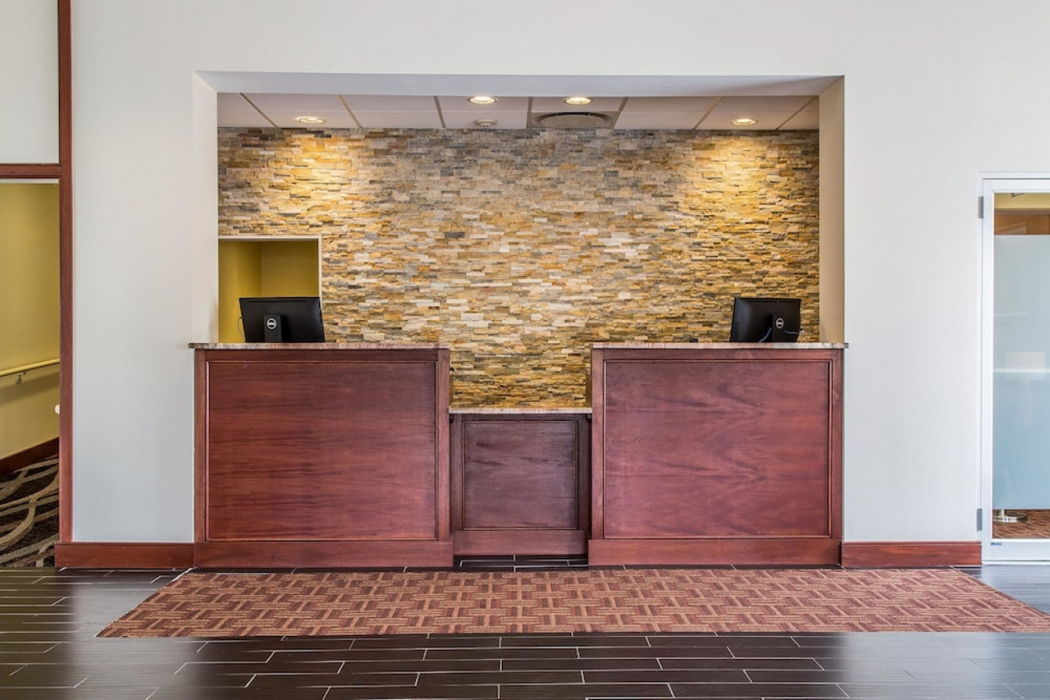 Hamden Hotel & Suites 5/26