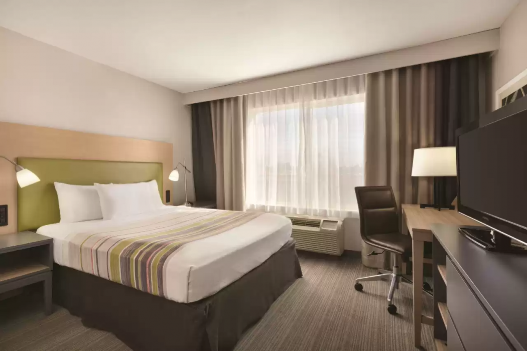 Country Inn & Suites By Radisson Fresno North CA 6/52