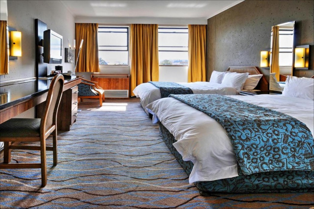 The Centurion Hotel 16/64