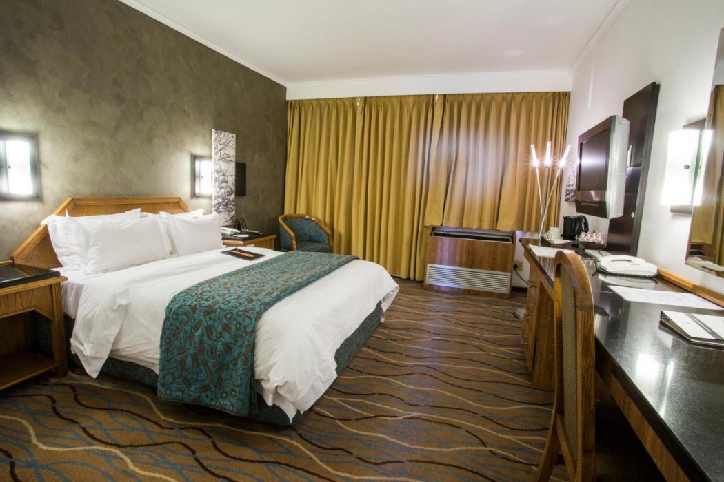 The Centurion Hotel 14/64