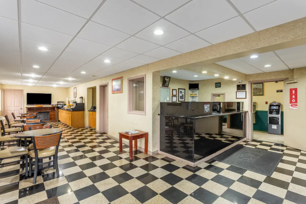Econo Lodge Morgantown 4/31
