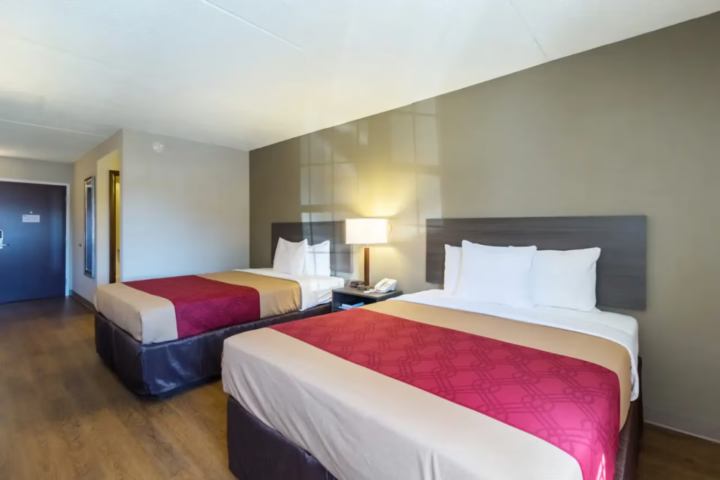 Econo Lodge Harrisburg Southwest Of Hershey Area 32/55