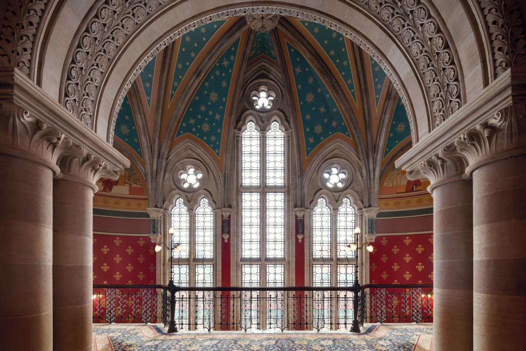 St. Pancras London, Autograph Collection 8/99