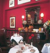 Commodore Hotel London 34/55