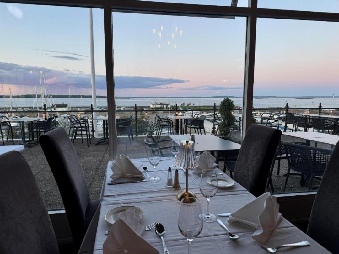 Grand Hotel Asgardstrand 40/76