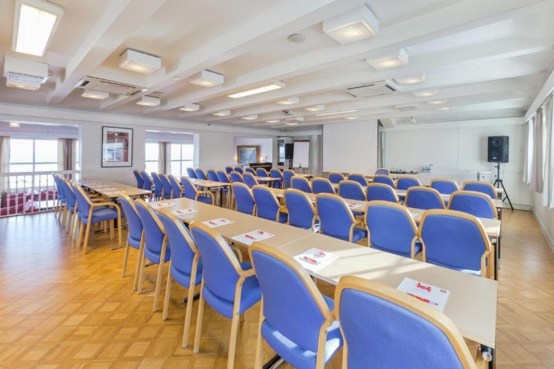 Grand Hotel Asgardstrand 38/76
