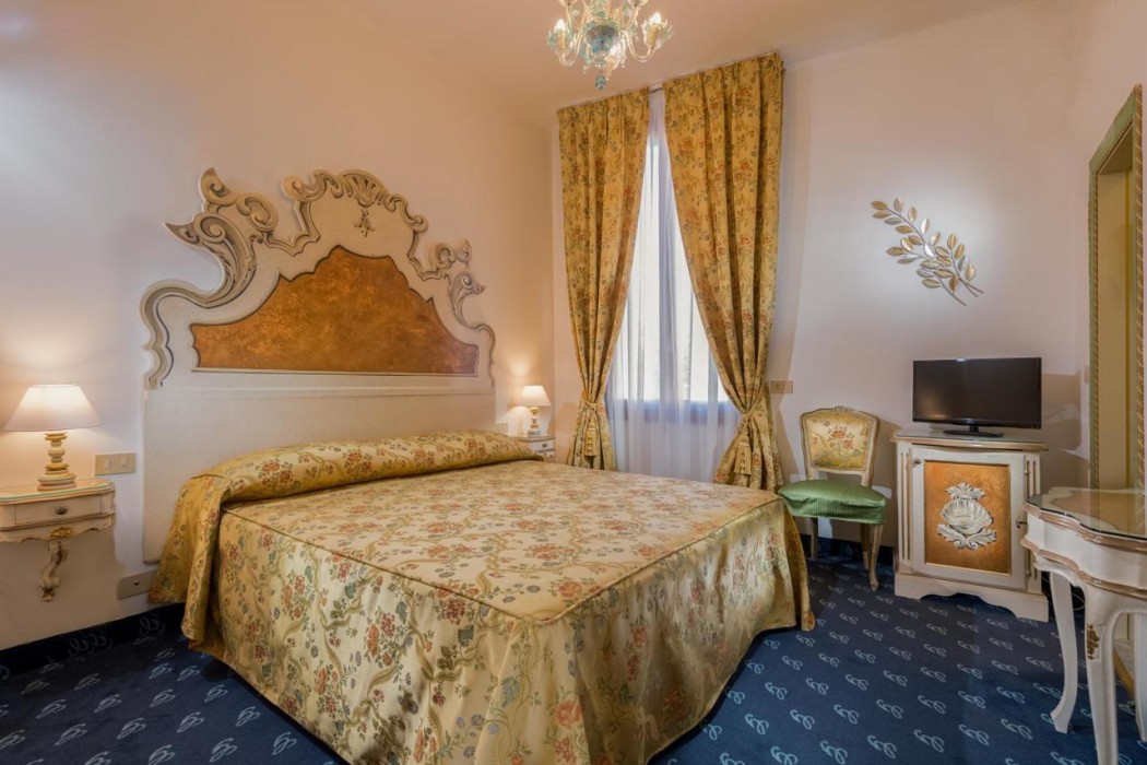 Hotel Giorgione 28/87