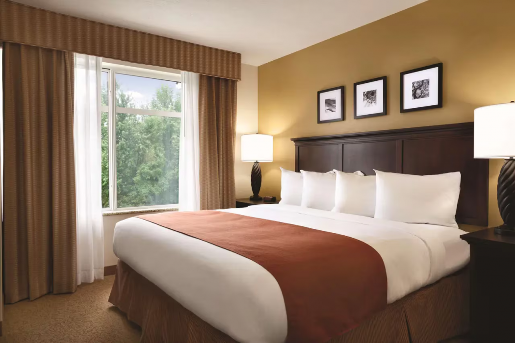 Country Inn & Suites by Radisson, Knoxville at Cedar Bluff, TN 6/11