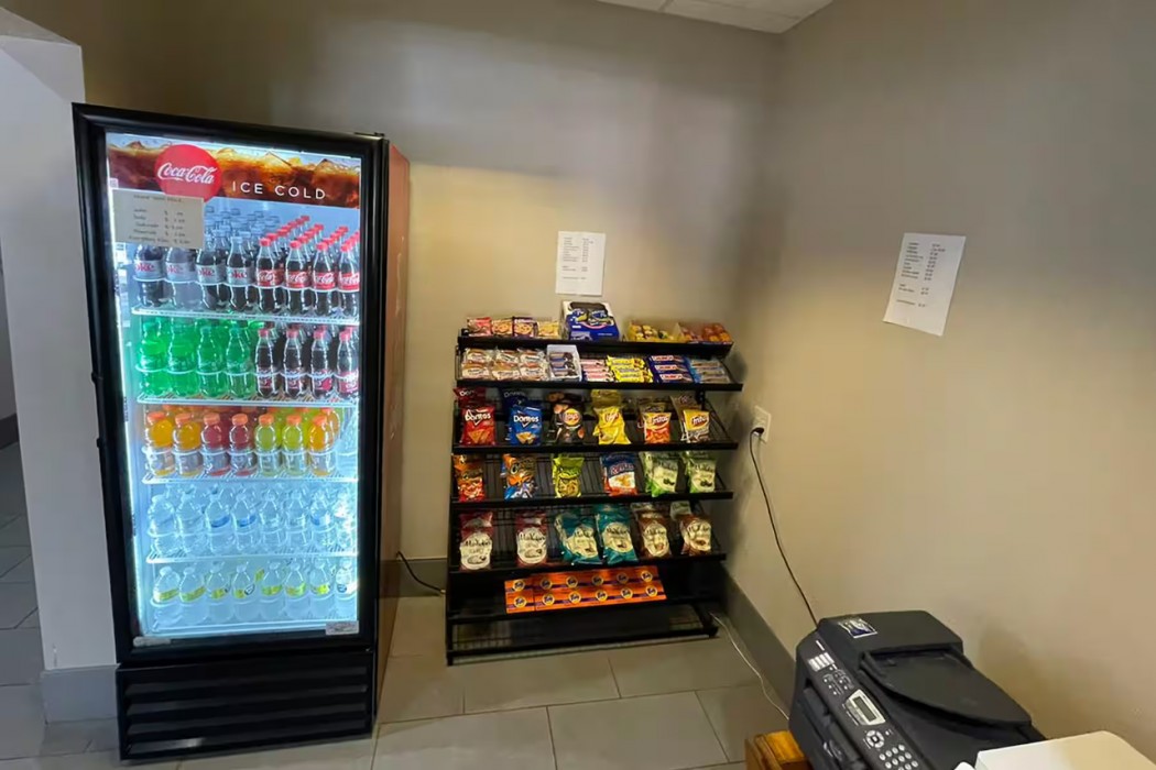 La Quinta Inn & Suites by Wyndham Knoxville West 8/16