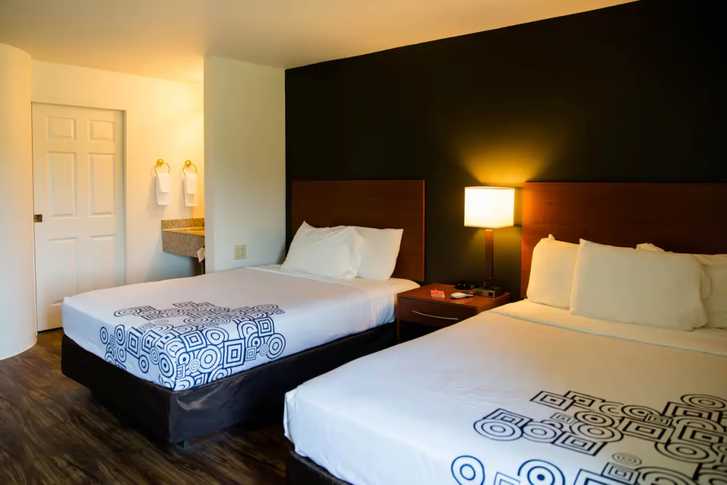 Econo Lodge Harrisburg - Hershey North 10/17