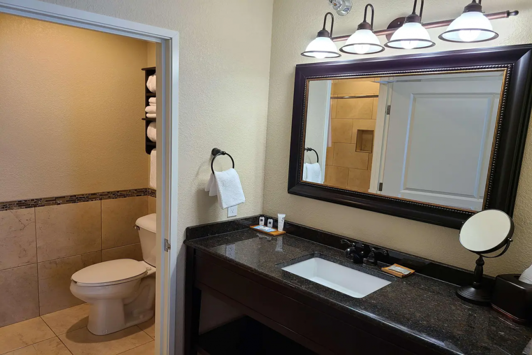 Country Inn & Suites by Radisson, Little Falls, MN 5/14