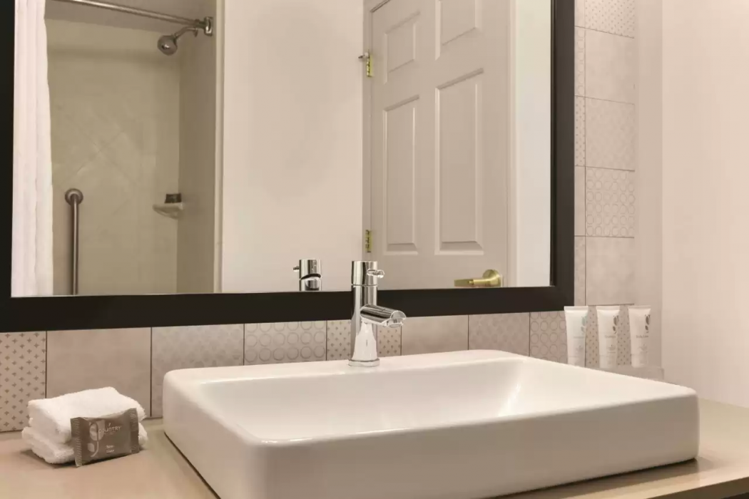 Country Inn & Suites by Radisson, London, KY 13/41