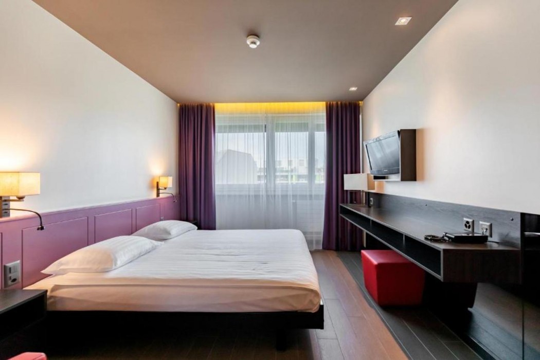 Hotel Les Nations 11/30