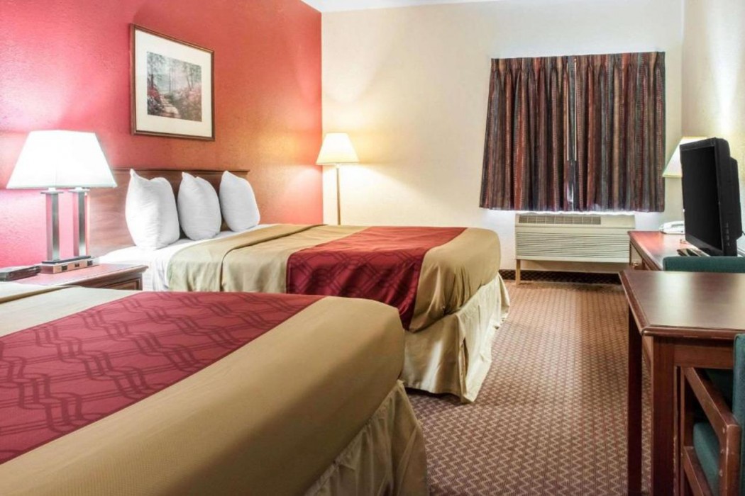 Econo Lodge Carlisle Central 10/24