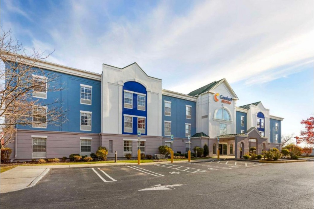 Comfort Suites East Brunswick - South River 2/35