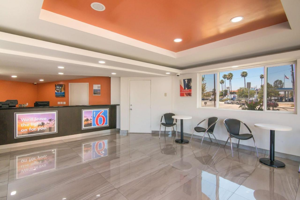 Lobby at Motel6 South El Monte, CA - Los Angeles, SOUTH EL MONTE - CA