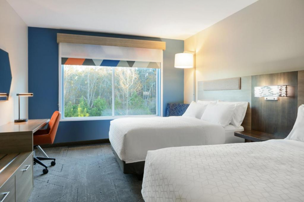 Holiday Inn Express & Suites Zion By IHG 12/43