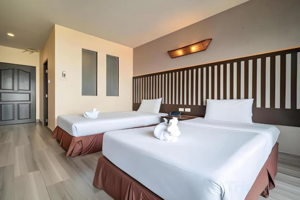 Sunday JA Plus Hotel 19/65