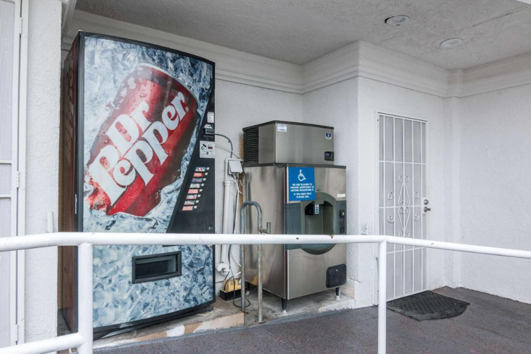 Motel6 Norwalk, CA 28/43