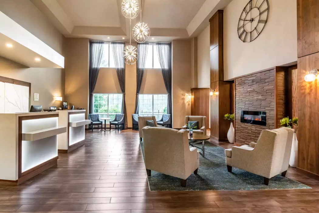Clarion Hotel Portland International Airport 2/11