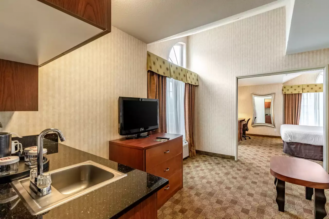Clarion Hotel Portland International Airport 9/11
