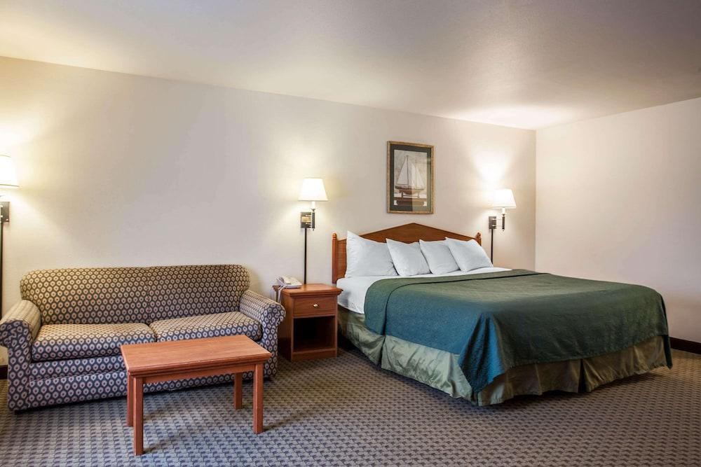 Quality Inn & Suites Federal Way - Seattle 9/33