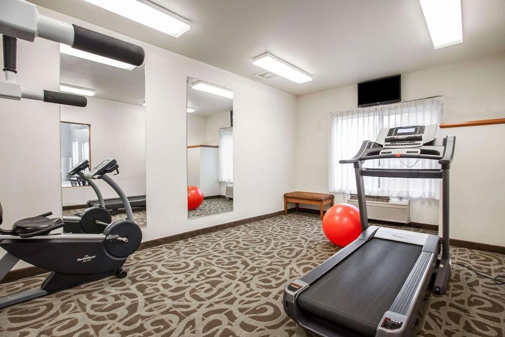 Quality Inn & Suites Federal Way - Seattle 23/33
