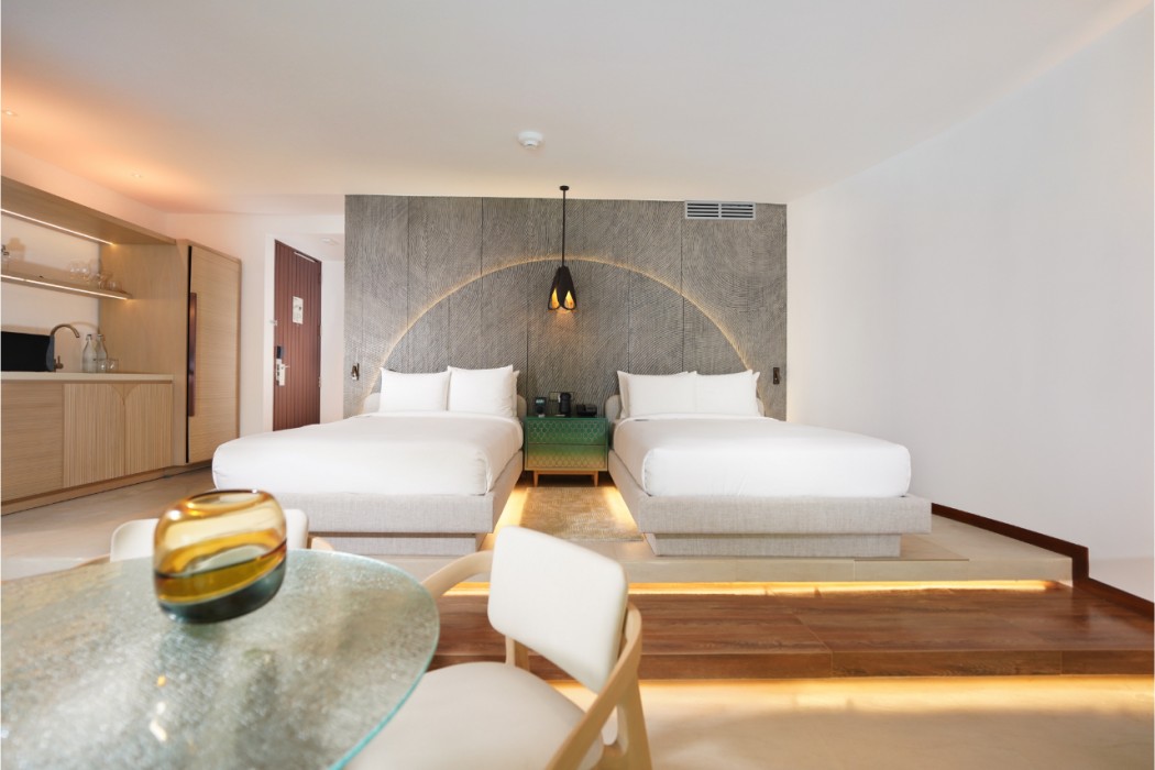 W Maldives 55/135