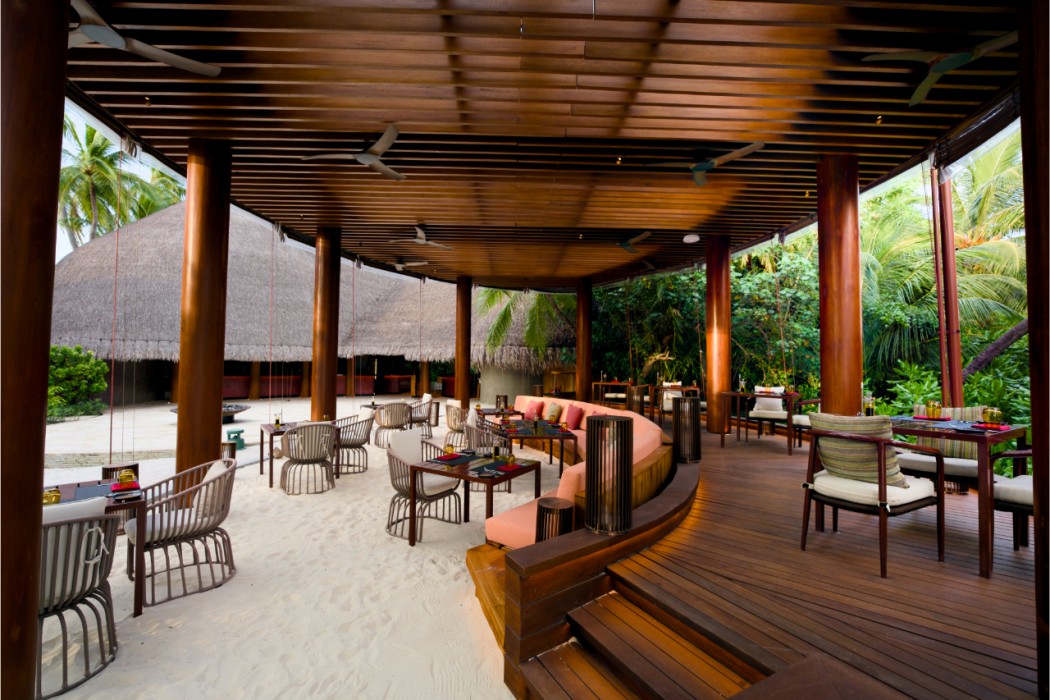 W Maldives 111/135