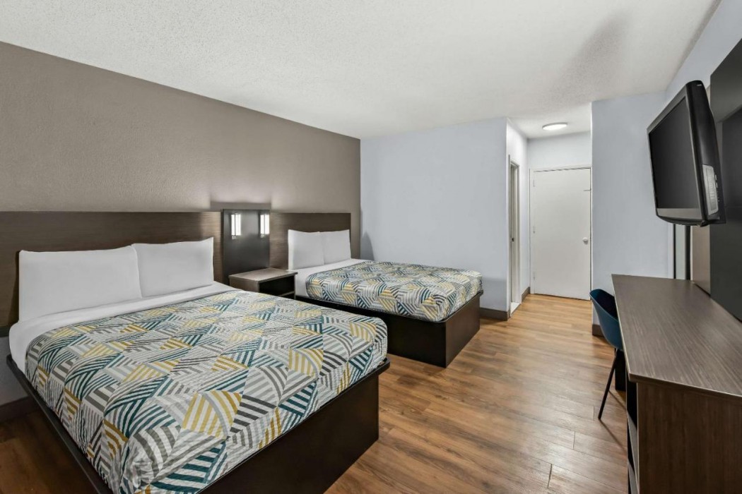 Motel6 Lester, PA - Philadelphia Airport 13/23