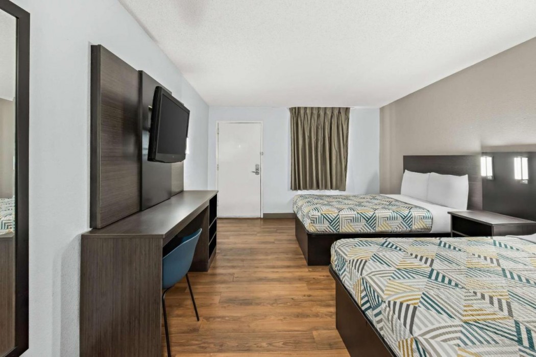 Motel6 Lester, PA - Philadelphia Airport 9/23