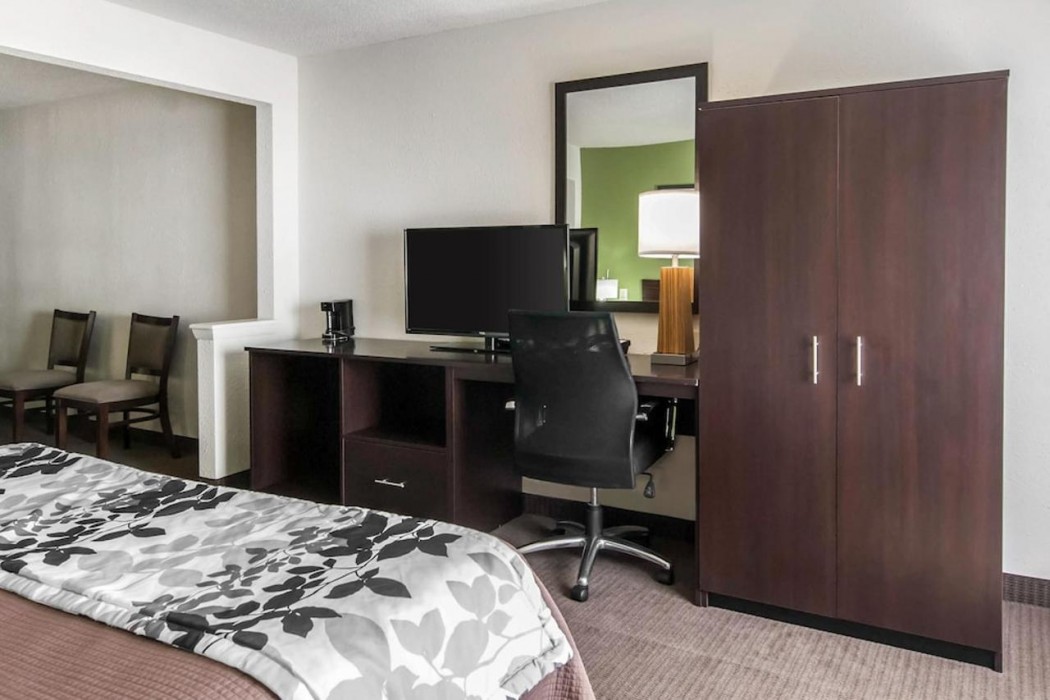 Sleep Inn Saint Charles North 15/33
