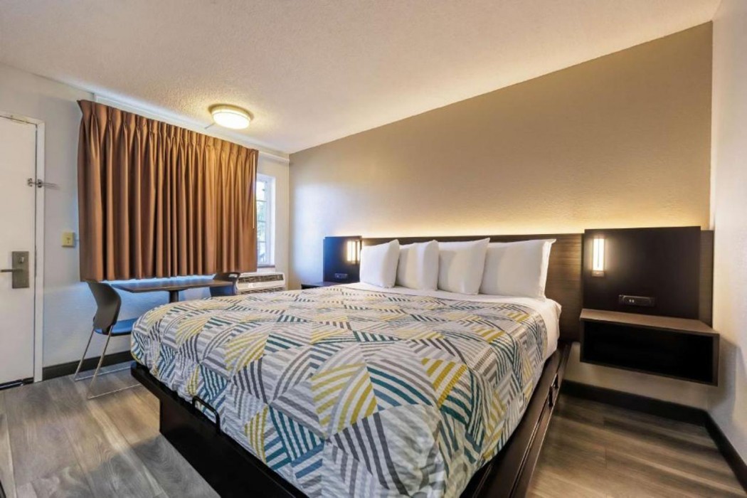 Motel6 Portland, OR – Southeast 13/26