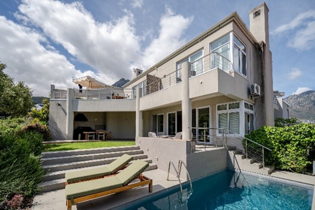 Camps Bay Retreat 1/64