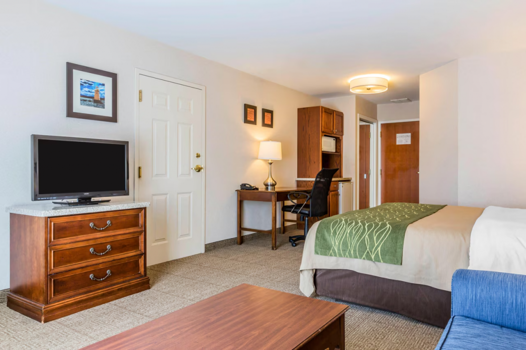 Comfort Inn & Suites South Burlington near University 15/24