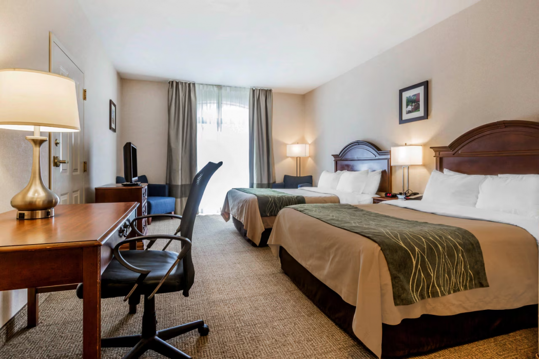Comfort Inn & Suites South Burlington near University 17/24