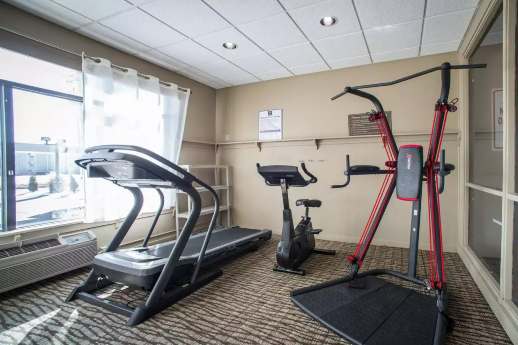 Comfort Inn & Suites Hazelwood - St. Louis 11/21